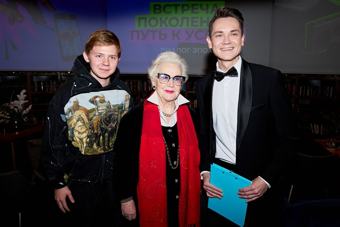 Валерия и Иосиф Пригожин торжественно открыли церемонию по случаю премьеры шоу «Суперпозиция» 